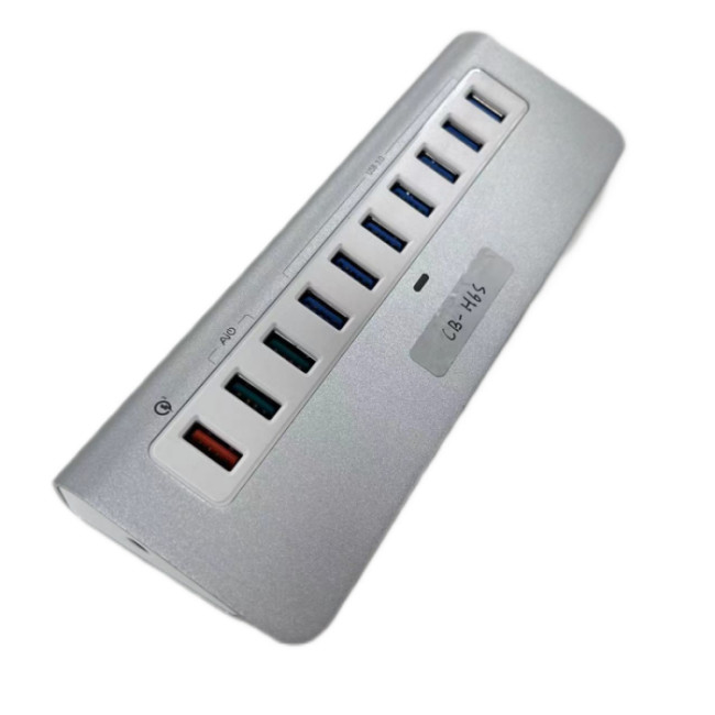 स्मार्टफोन और टैबलेट चार्ज करने के लिए 10 पोर्ट USB A से USB C एडाप्टर